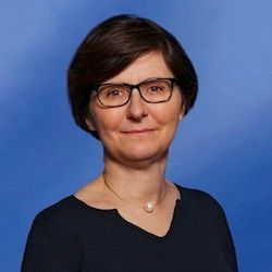 Portrait of Agnès Bénassy-Quéré