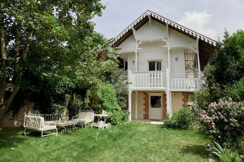 Le chalet Olivet rénové sous la direction d’Alice Moireau et de son frère.