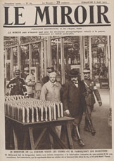 Le ministre de la Guerre A. Millerand visitant une usine de munitions, 1915