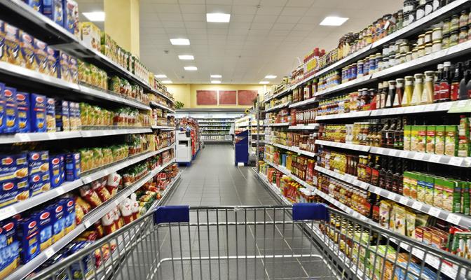 Photo Eisenhans - Einkaufen im Supermarkt (Fotolia via Adobe Stock