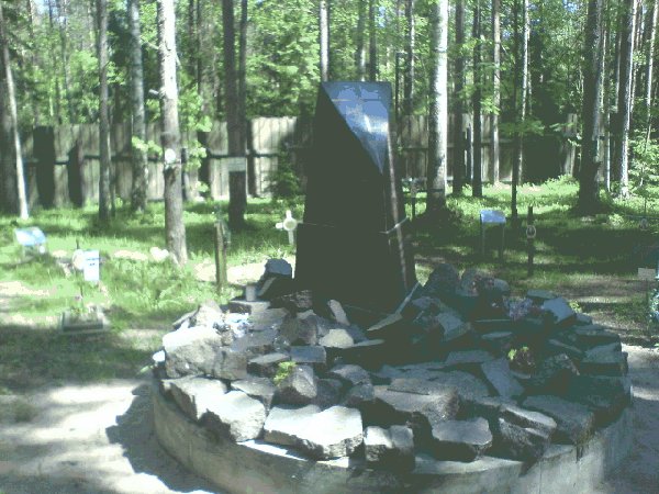 Finish victims memorial