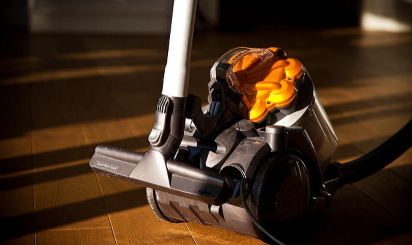 Housekeeping, Photo Olivier Wagner (CC BY-NC) Housekeeping, Photo Olivier Wagner (CC BY-NC)