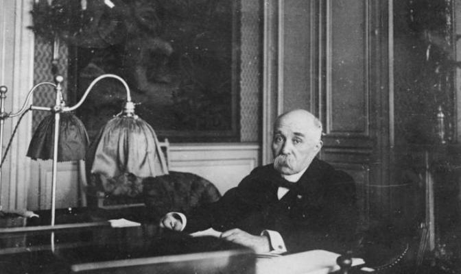 Clemenceau dans son bureau. Crédits : Bundesarchiv, Bild 