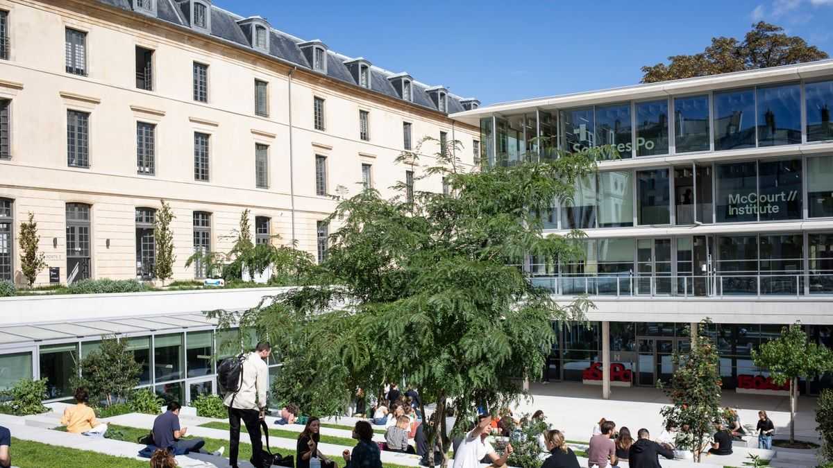 sciencespo-campus-paris-cour-gribeauval-marta-nascimento.jpg