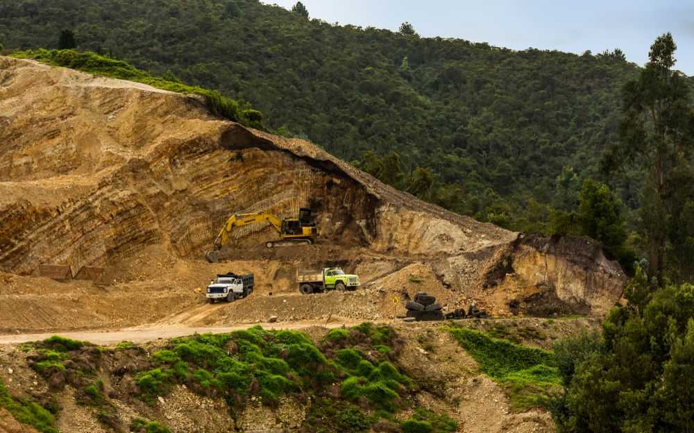 postdoc-latour-colombia-mines-environnement-ines-calvo-2023-sciencespo.jpg