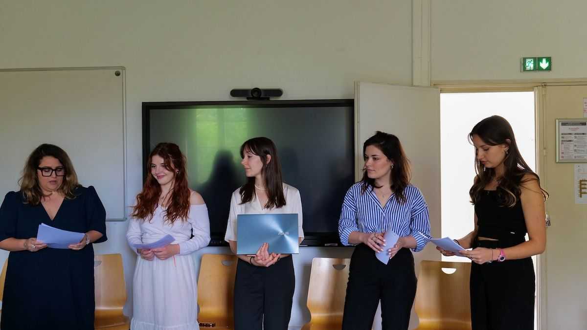 certificat2-presentation-etudiantes.jpg