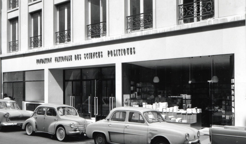 Souvenirs du 30 rue SaintGuillaume Sciences Po la bibliothèque