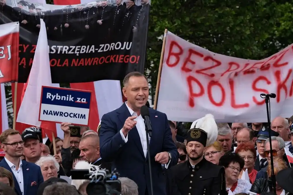 Warsaw, 25 May 2025: gathering of Rafał Trzaskowski supporters.