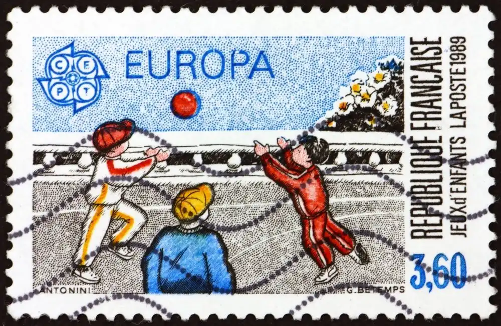 FRANCE - CIRCA 1989: A stamp printed in France depicts a ball-and-catch game, circa 1989
