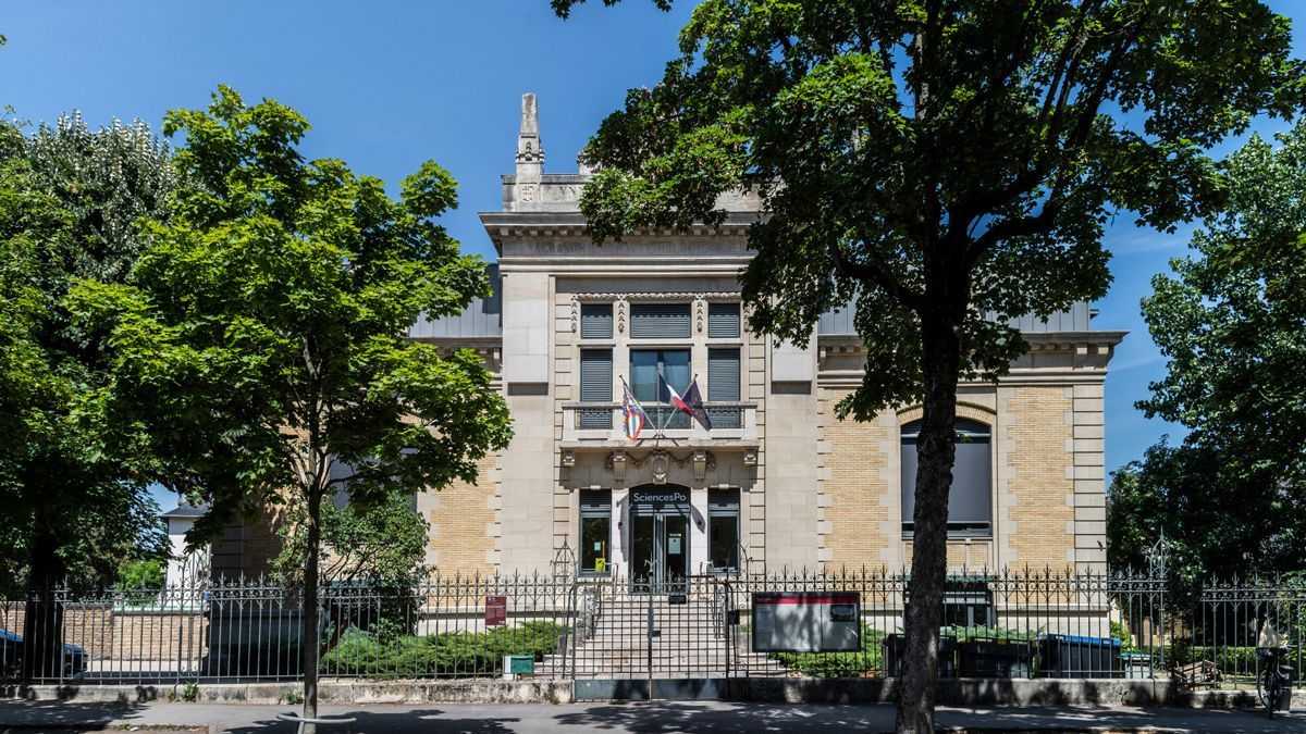 sciencespo-campus-dijon-facade-000.jpg