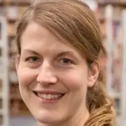Christine Binzel