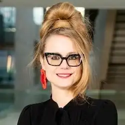 Portrait of Erika Deserranno
