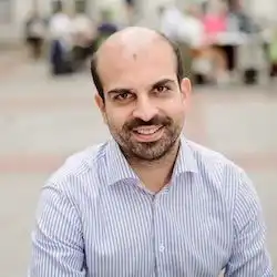 Portrait of Farzad Saidi