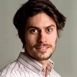 Oliver Cassagneau-Francis