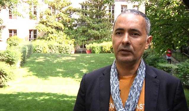 Kamel Daoud in the Sciences Po garden