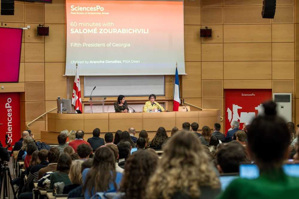 20251126 - 60 MINUTES AVEC SALOMÉ ZOURABICHVILI - 27SG - PARIS - FRANCE-4.jpg