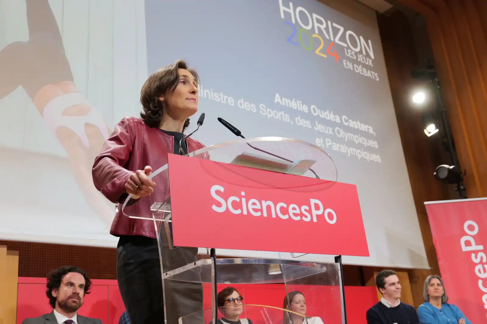 Amélie Oudéa-Castéra lors de la conférence à Sciences Po