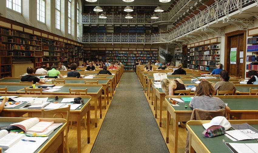 Photo: Uniinsbruk - University Library (CC BY-NC)