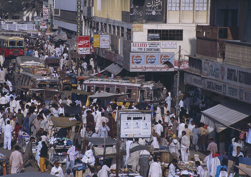 People in Karachi, 1990 By Ziegler175 (Own work) [CC BY-SA 3.0 , via Wikimedia Commons