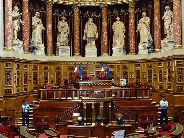 Palais du Luxembourg By Ibex73 (Own work) [CC BY-SA 4.0 (https://creativecommons.org/licenses/by-sa/4.0)], via Wikimedia Commons