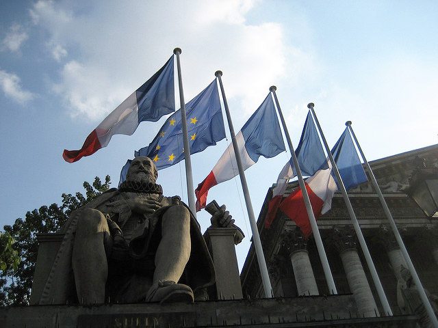 Assemblée Nationale par Christian Papiermachervia Flickr CC BY-NC-ND 2.0