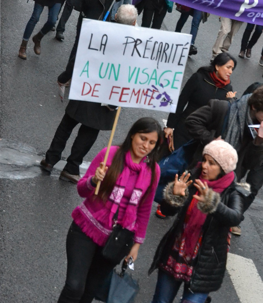  French demonstration in Paris - Women rights Manif 8 mars 2017 Paris. Crédits : Jeanne Menjoulet, Flickr. CC BY 2.0