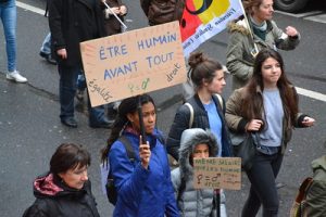 8 mars 2017, manifestation parisienne. Crédit image : Jeanne Menjoulet, CC BY-ND 2.0