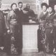 Japanese Picture Brides at Angel Island in 1919. Crédit photo : Domaine public