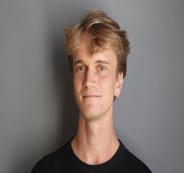 A person with blonde hair

AI-generated content may be incorrect.