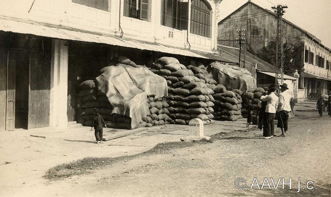 Denis-Frères Cochinchine, Cholon, 1925 – Marchands de riz en demi-gros