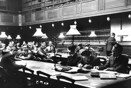 Sciences Po Students in the library