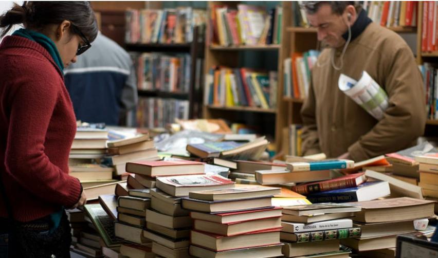 Livres : pourquoi Internet n'a pas tué le papier