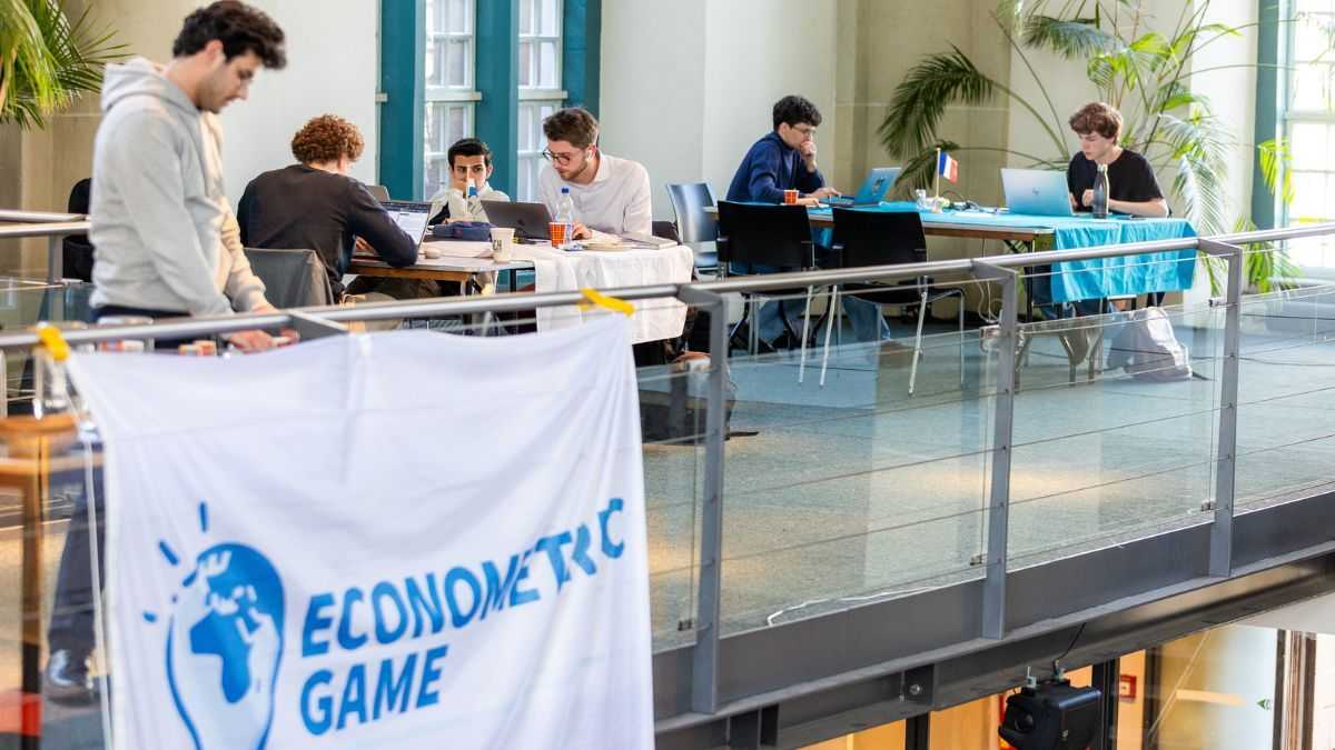 departement-economie-econometrics-championships-students-preparing-2025-sciencespo.jpg